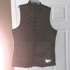 Nike Vest Olive Green Mens Large never worn